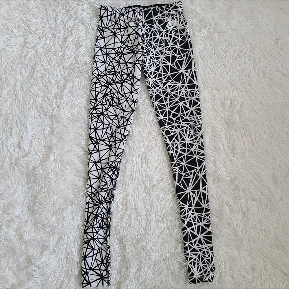 Nike Black And White‎ Geometric Patterned 2 Tone Leggings SZ XS